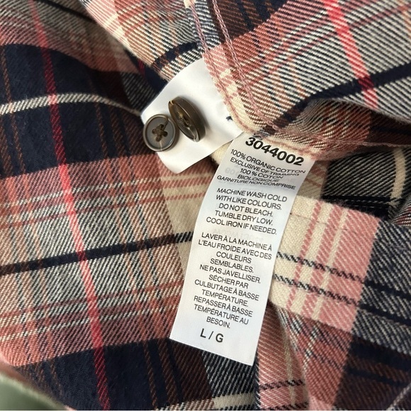 💕Tilley Plaid Button-Up Women's shirt L - Picture 11 of 11